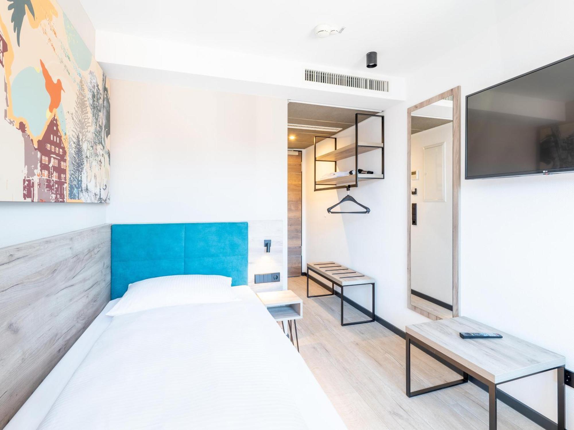 B&B Hotel Albstadt-Hbf Экстерьер фото