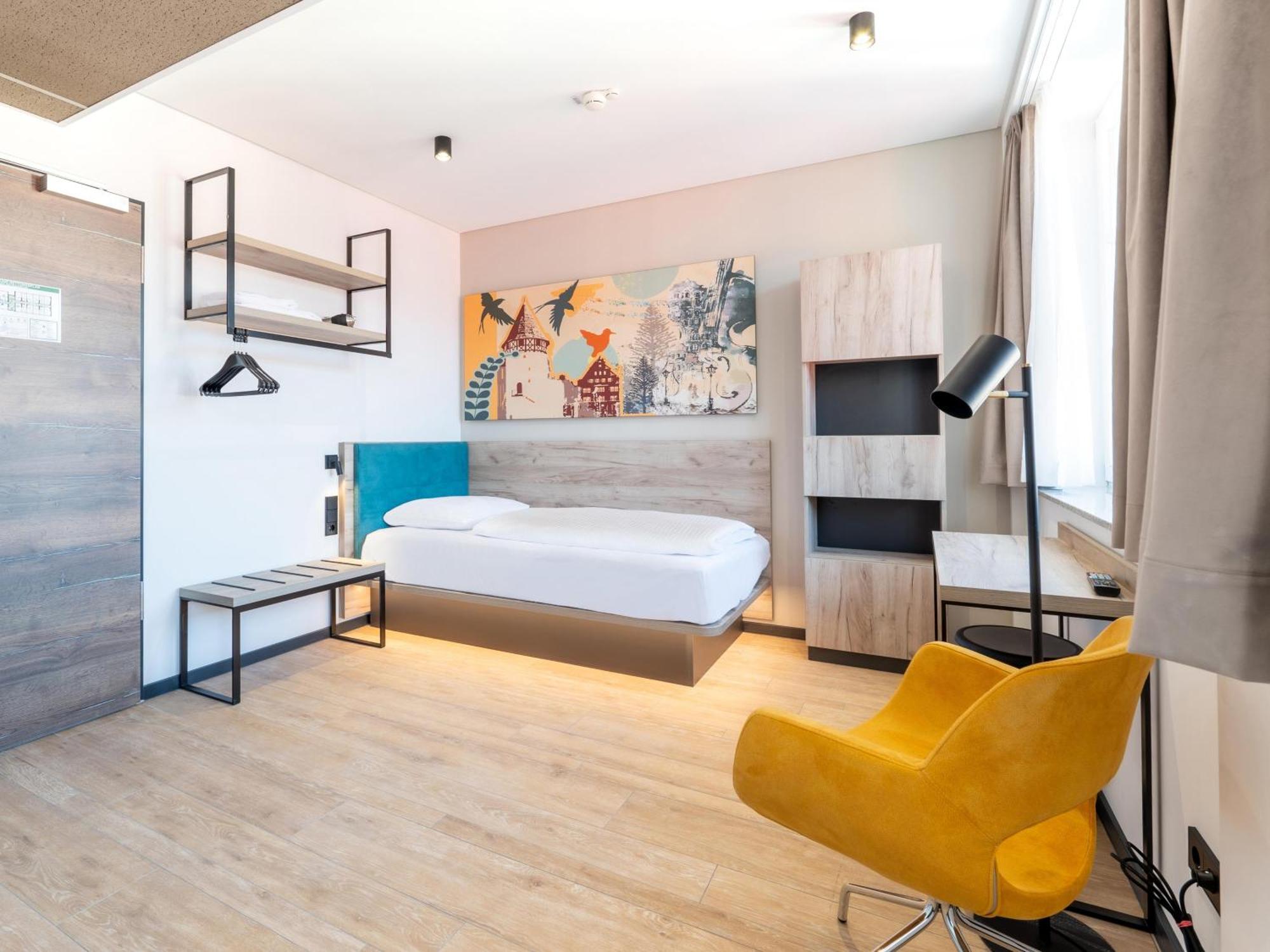 B&B Hotel Albstadt-Hbf Экстерьер фото