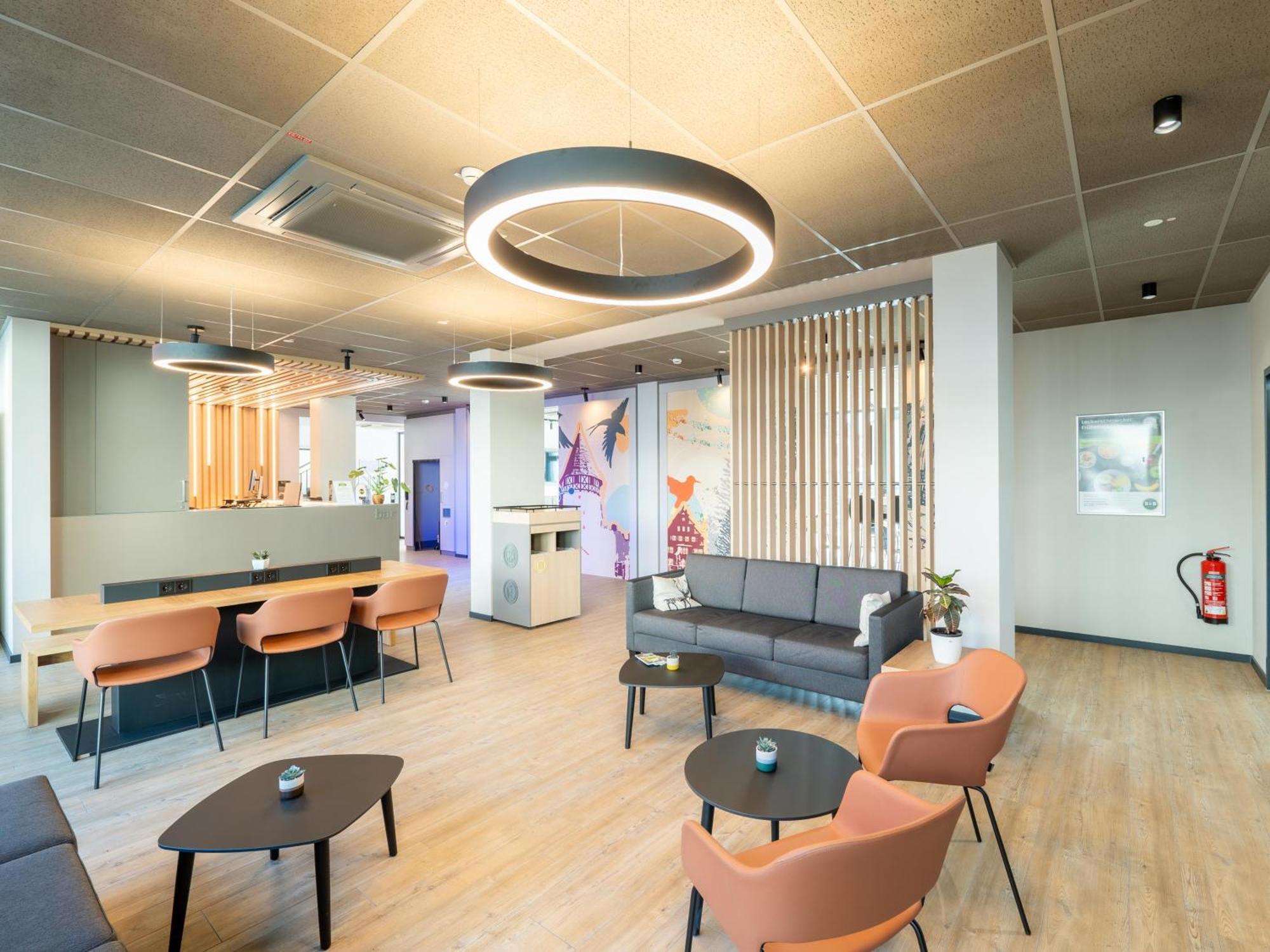 B&B Hotel Albstadt-Hbf Экстерьер фото